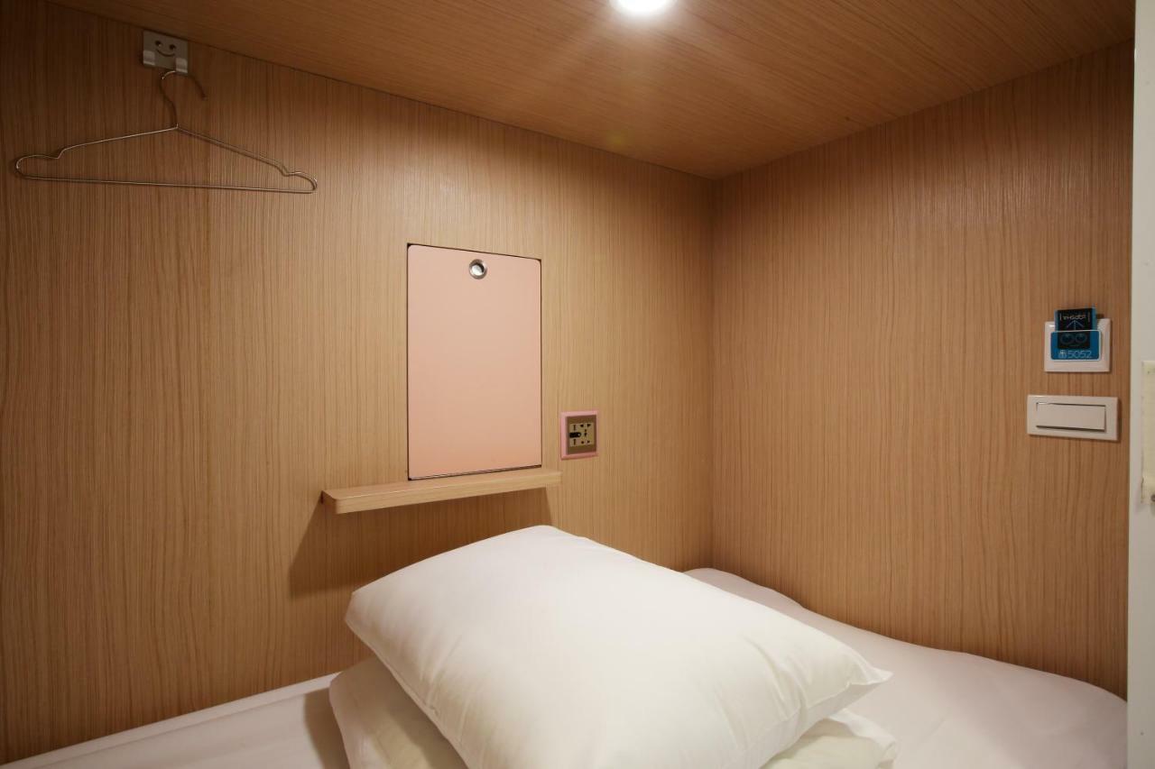Loosha Hostel Taichung Exterior foto