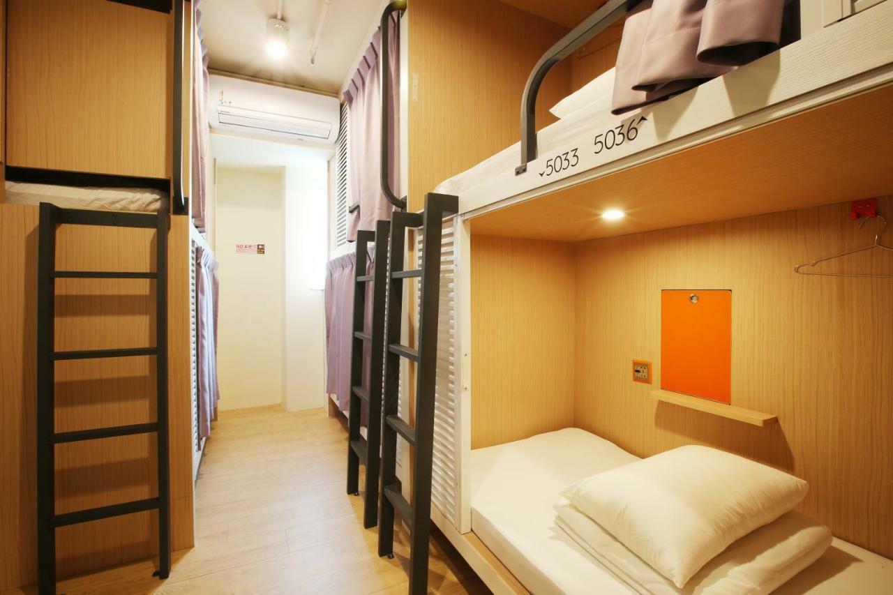 Loosha Hostel Taichung Exterior foto