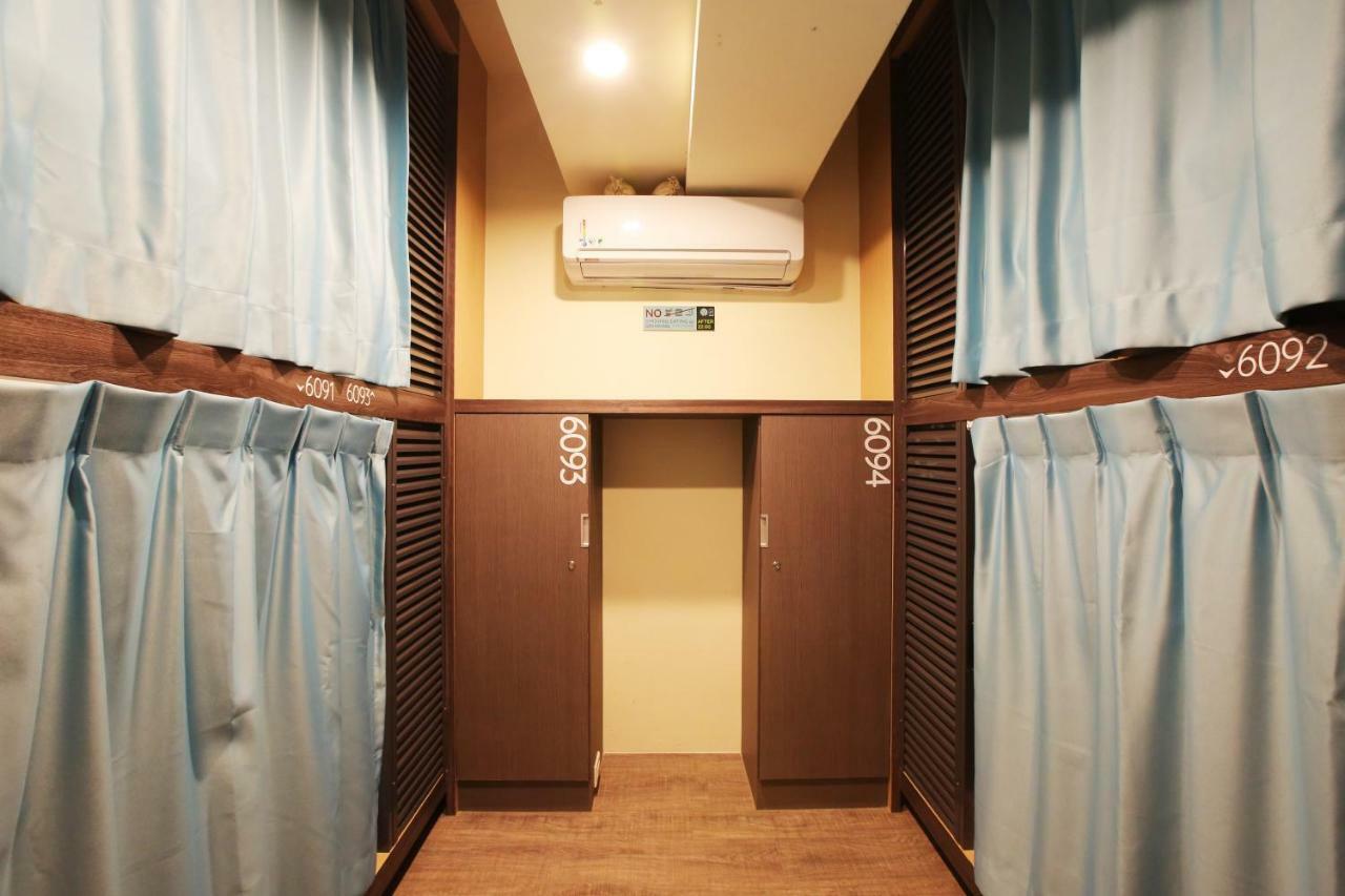Loosha Hostel Taichung Exterior foto