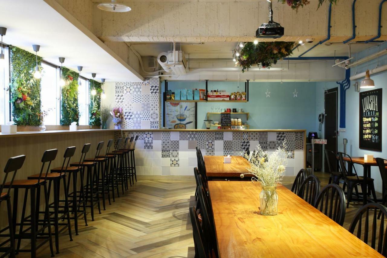 Loosha Hostel Taichung Exterior foto